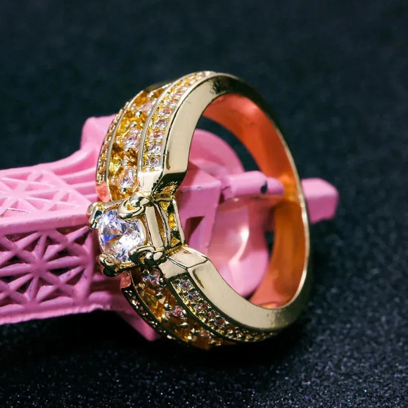 💥14K Gold Plated Beautiful Fashionable CZ Ring, GPMB1496 - Picture 5 of 8